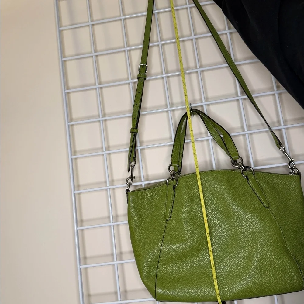Coach Moss Green Leather Shoulder Bag - Picture 9 of 11